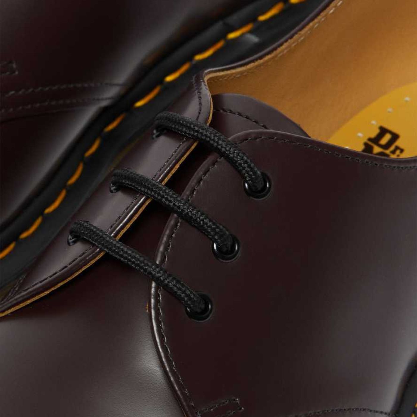 Sapato de mulher Dr. Martens 1461 em Burgundy