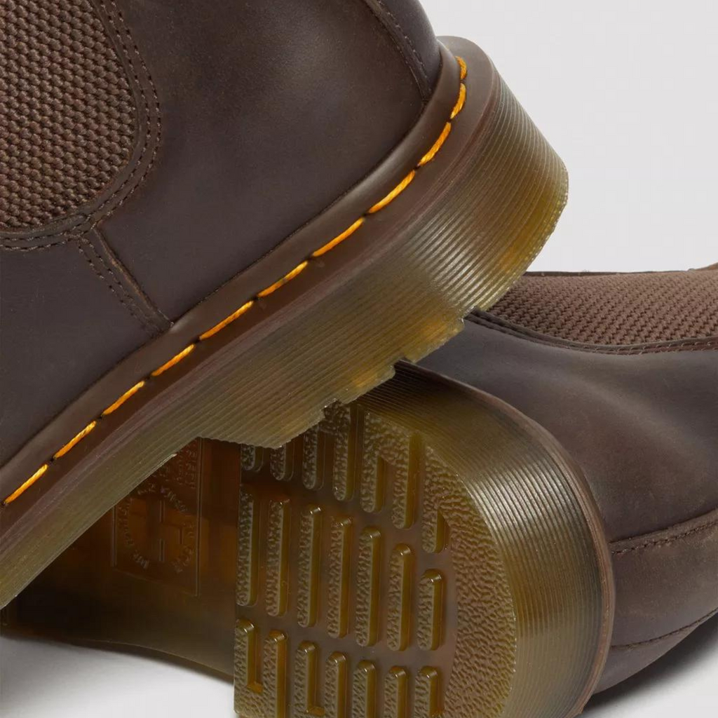 Bota de homem Dr. Martens 2976 Yellow Chelsea Castanha