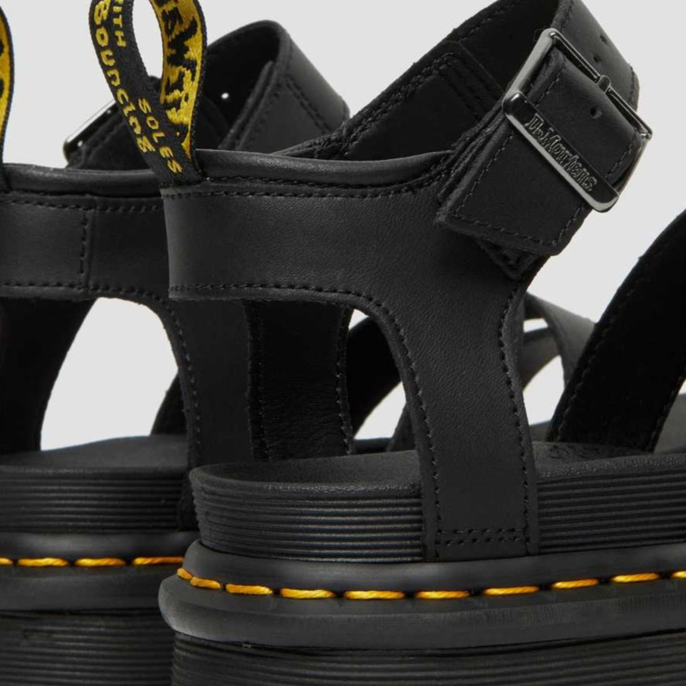 Sandália Hydro Dr. Martens