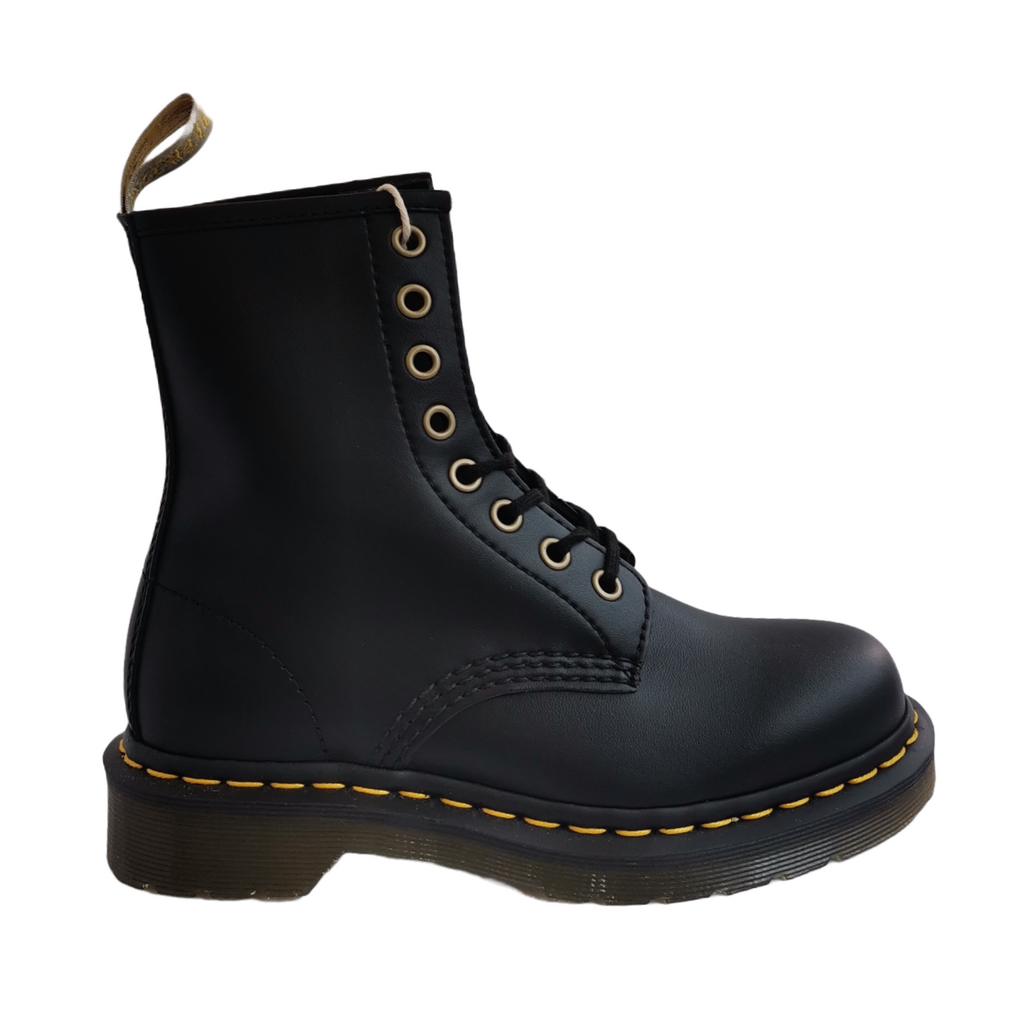 Bota Dr. Martens 1460 Vegan Preta